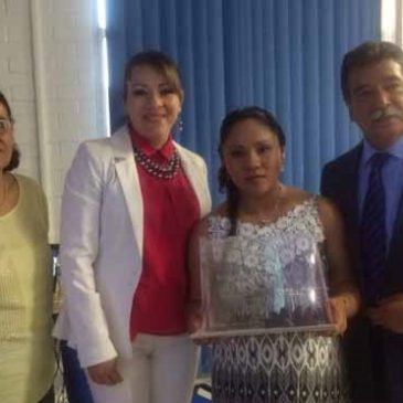 Ceremonia de reconocimiento de REMIX primera generación a participantes de la Secundaria General «Las Américas» Querétaro