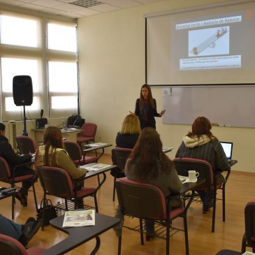 Charla informativa «Construye tu vida de manera integral: Psicología Positiva Maytiv”