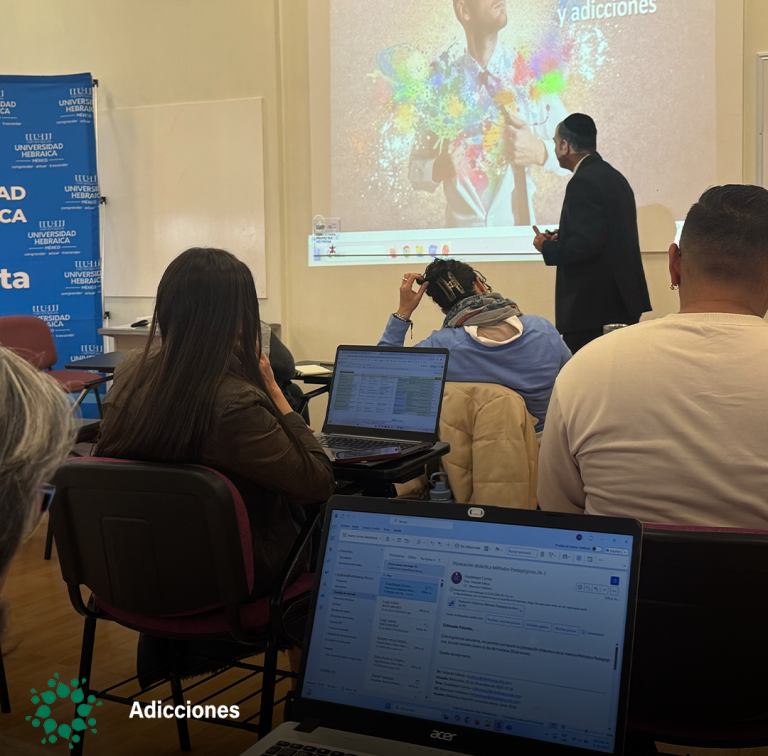 Mesa de trabajo 1 copia 15