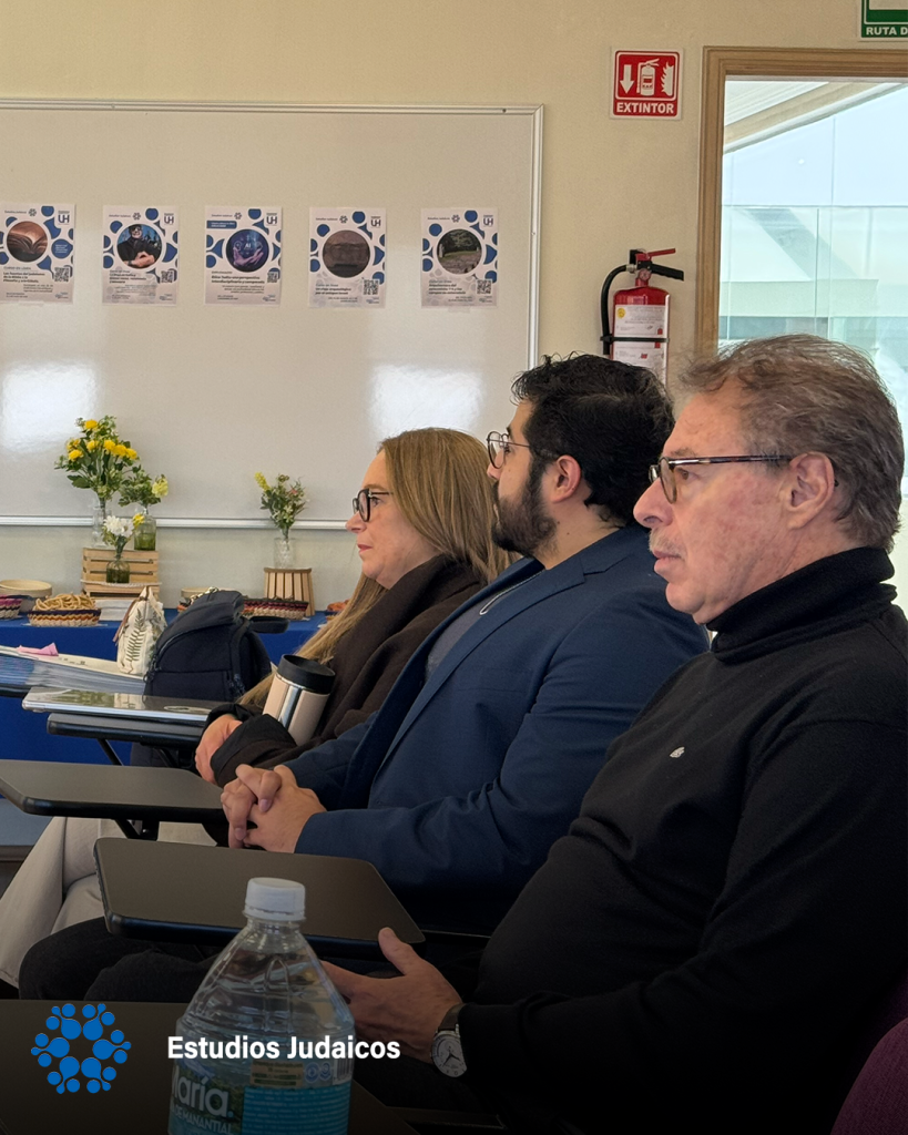 Mesa de trabajo 1 copia 12